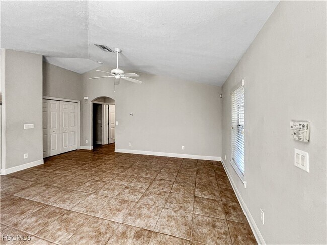 Building Photo - 13437 First St