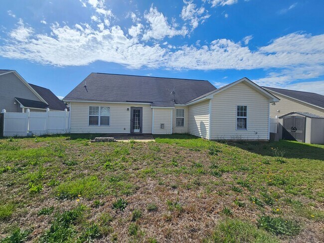 Building Photo - Neighborhood In Hoke County With Amenities