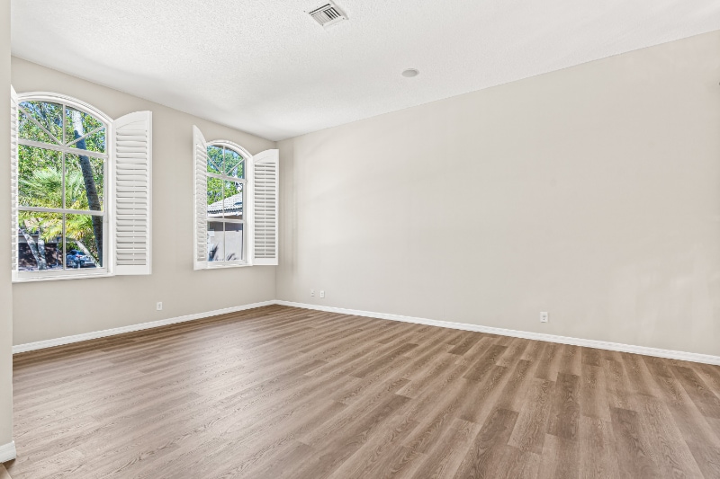 Building Photo - 1366 Crossbill Ct