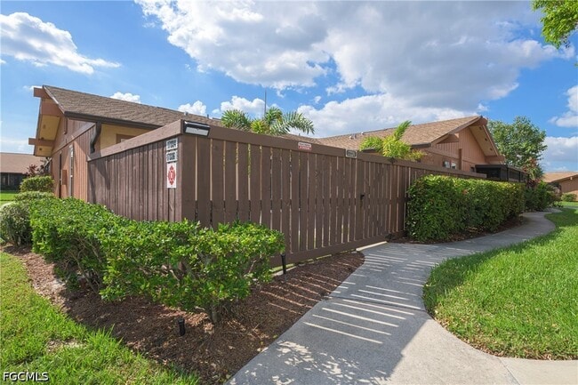 Building Photo - 17334 Birchwood Ln