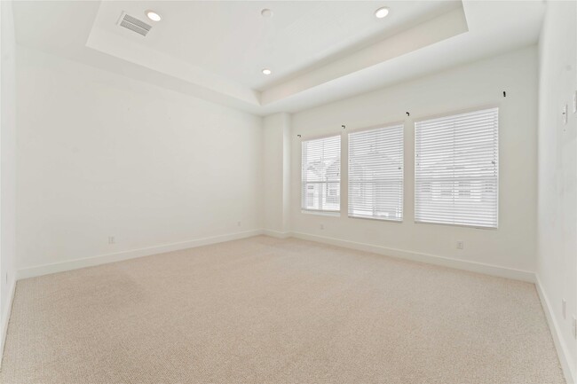 Building Photo - 5824 Highland Sky Ln