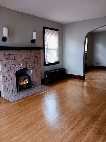 Primary Photo - 4222 Appleton St