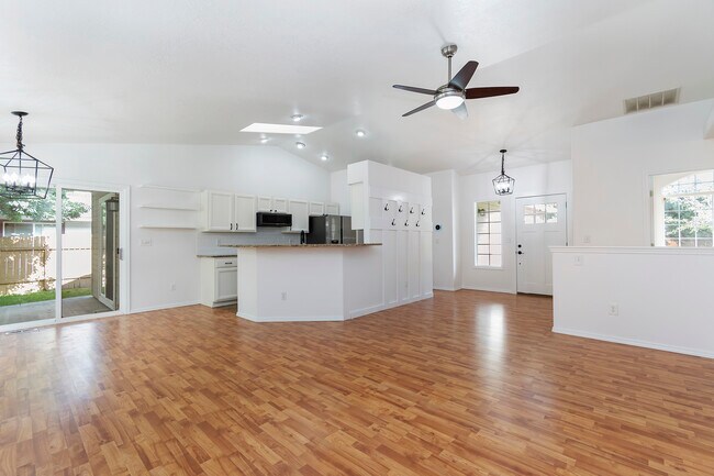 Building Photo - 4467 S Falconrest Way