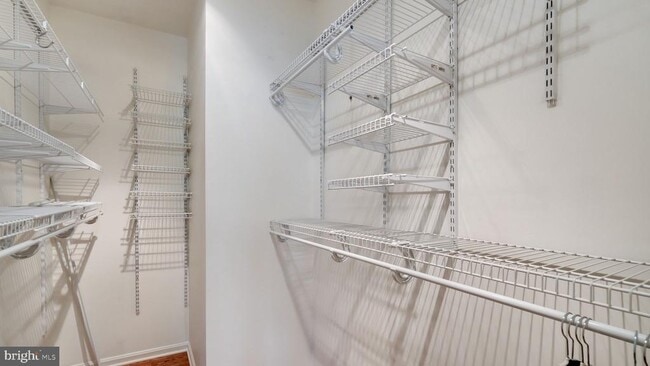 Building Photo - 28 Croft Dr
