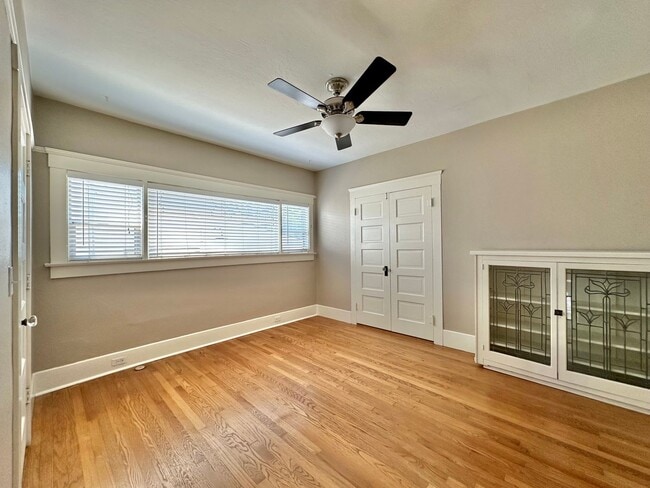 Building Photo - Stunning Craftsman 4 Bd / 2 Bath home in the heart of North Park!!