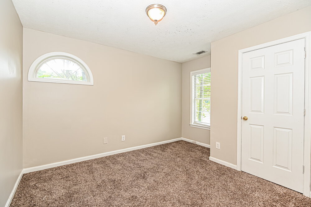 Building Photo - 706 Hearthstone Crossing