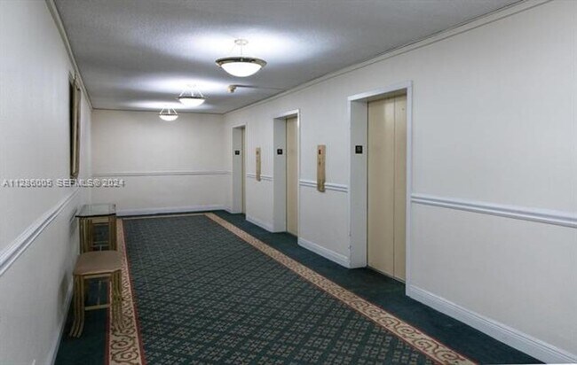 Building Photo - 5601 Collins Ave