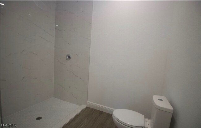 Building Photo - 8004 Spice Ct