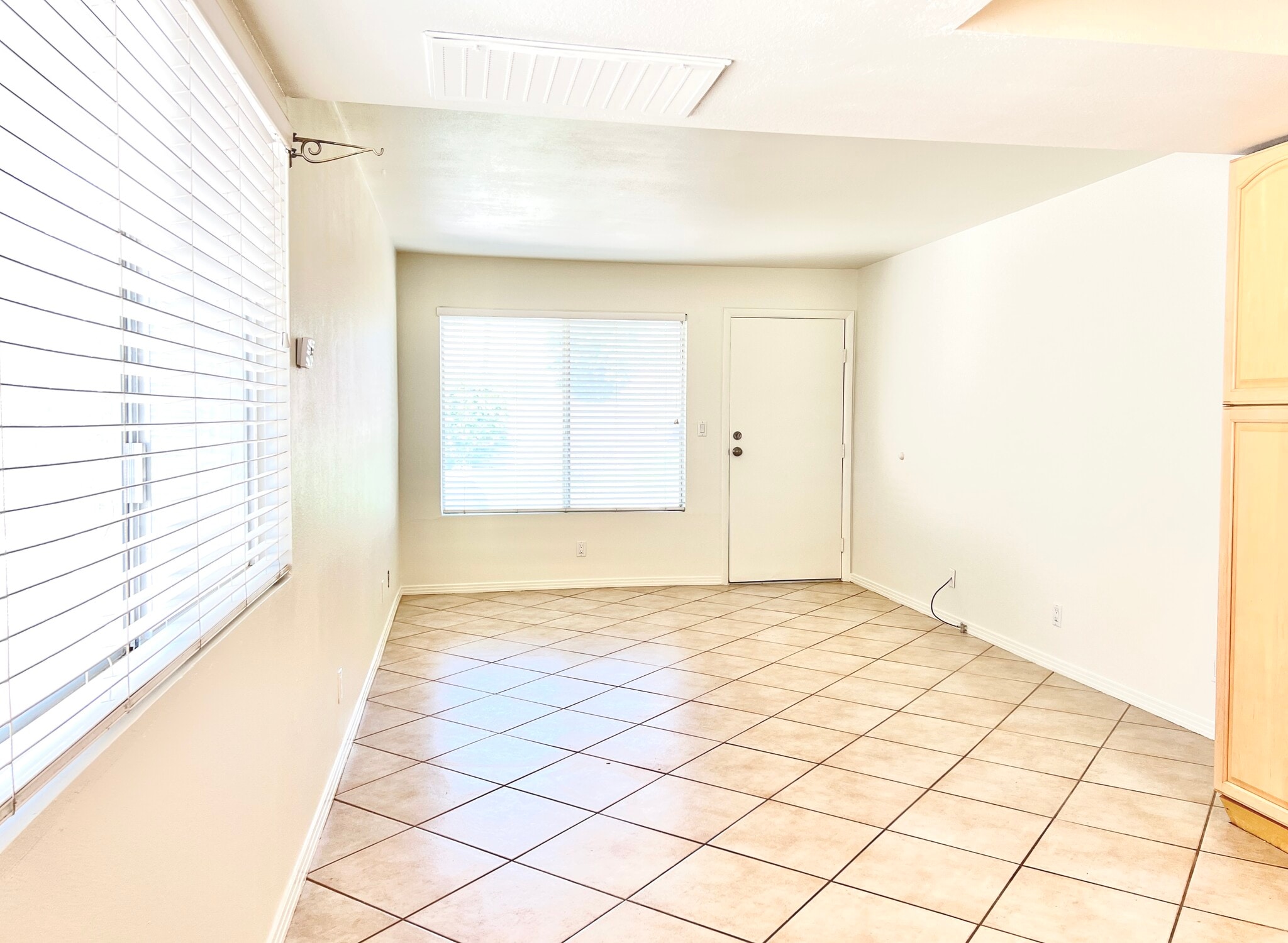 Building Photo - 64275 Spyglass Ave