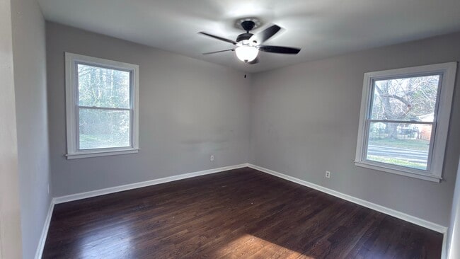 Building Photo - 2900 Edsel Pl