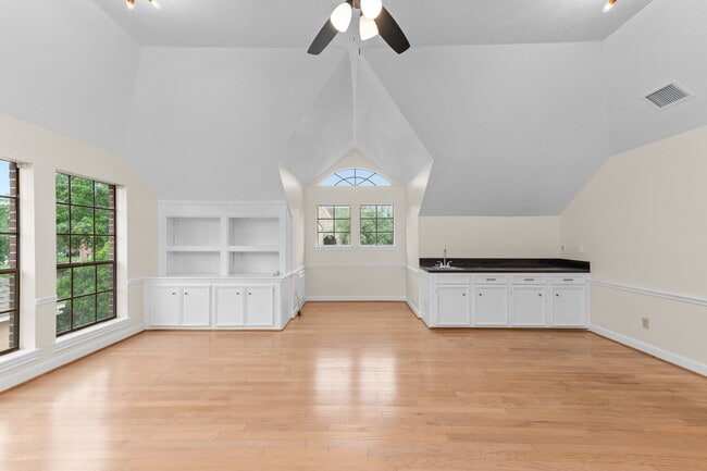 Building Photo - 17402 Wilton Park Ct