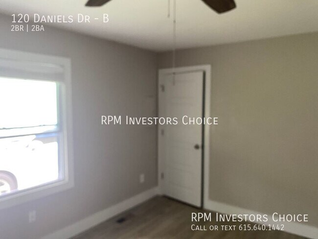 Building Photo - Lovely, modern 2bd/2ba near to Downtown Fr...