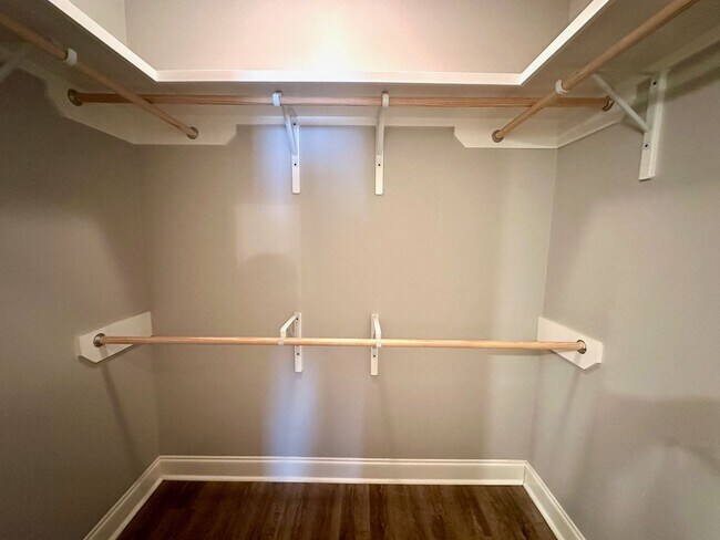 Building Photo - 10664 Florida Blvd