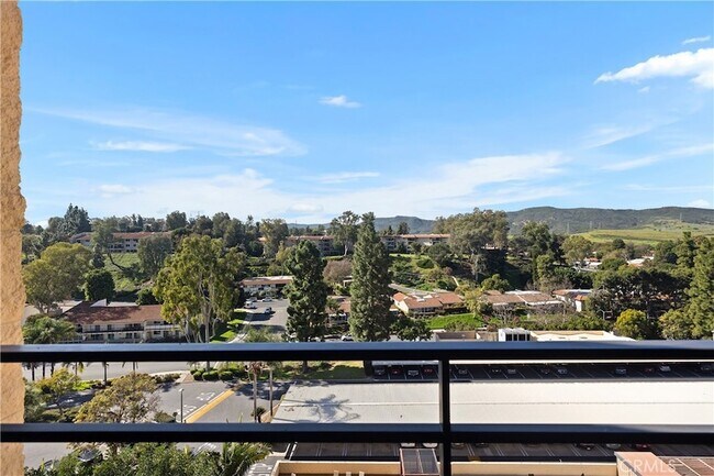 Building Photo - 24055 Paseo Del Lago W