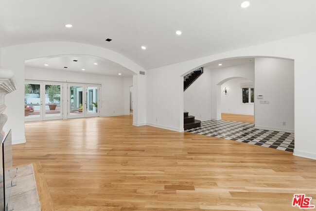 Building Photo - 1200 N Doheny Dr