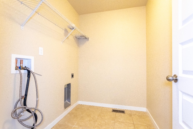 Building Photo - 1311 Alveston St
