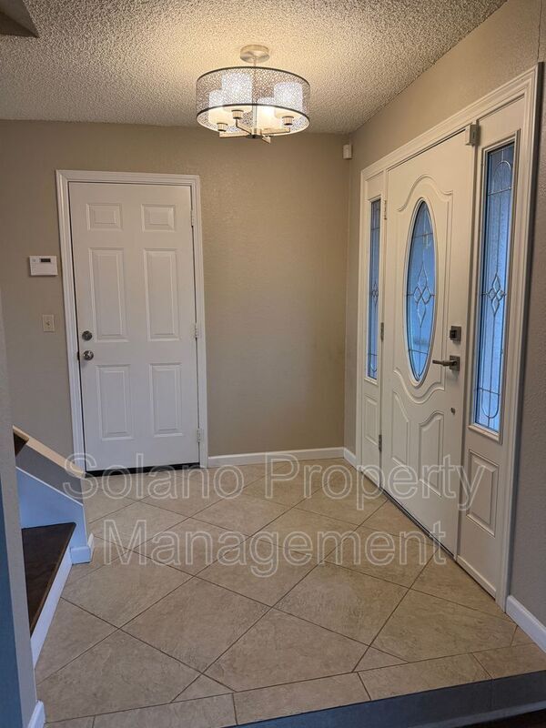 Building Photo - 184 Gentry Cir