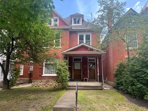 Building Photo - 312 W 7th Ave