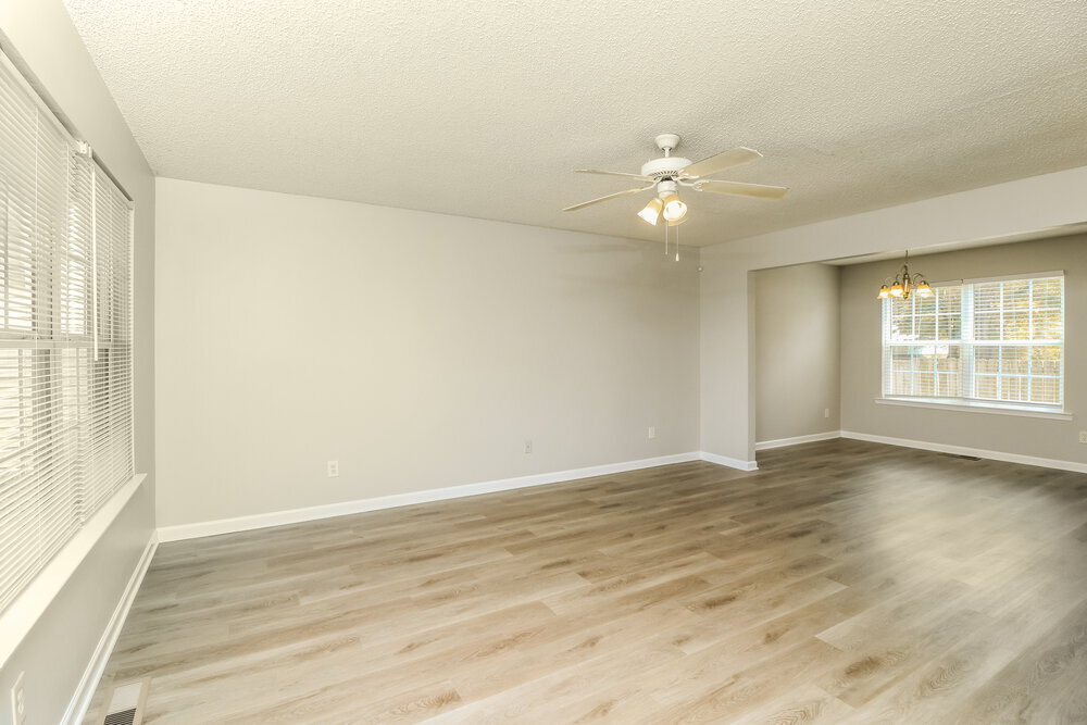 Building Photo - 36 Middleton Ct