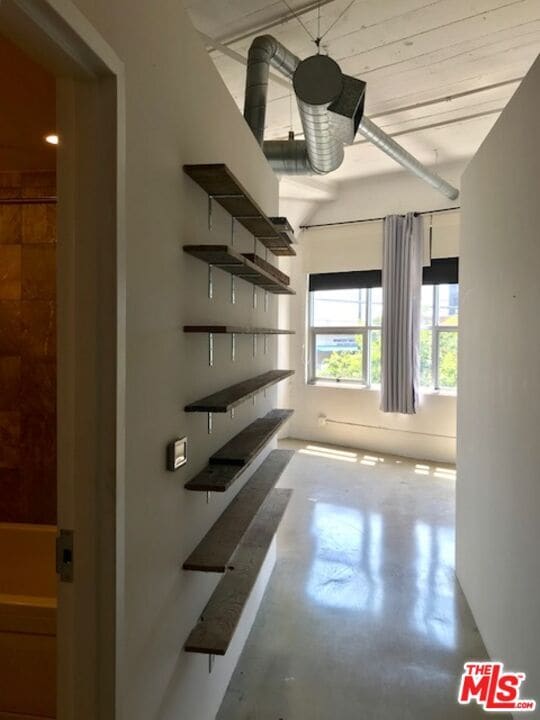 Building Photo - 530 Molino St