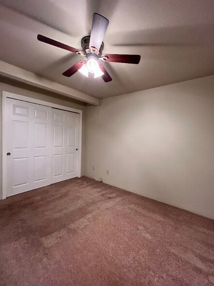 Building Photo - 10522 Lake City Way NE