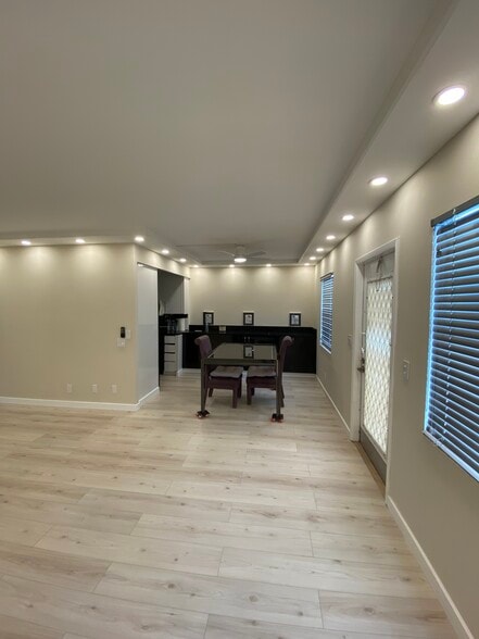 Building Photo - 4048 Exeter C