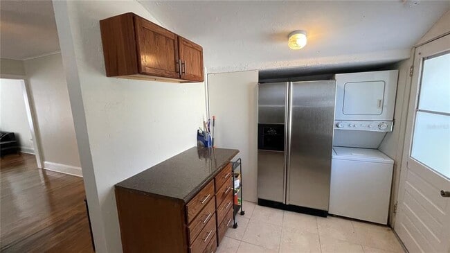 Building Photo - 3503 7th Ave W