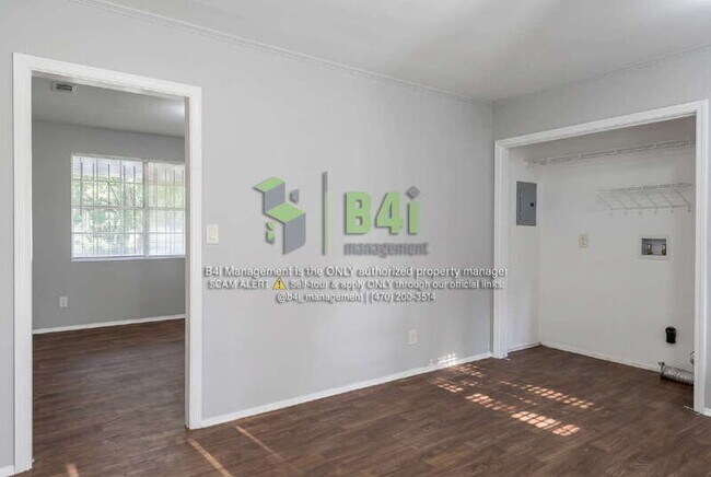 Building Photo - 3025 Sprucewood Dr