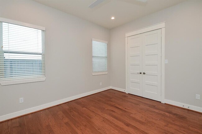 Building Photo - 18526 Bridgeway Ln