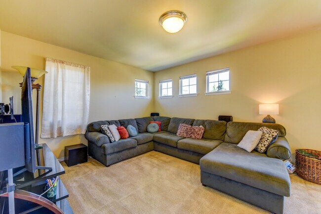 Building Photo - 27210 104th Ave SE