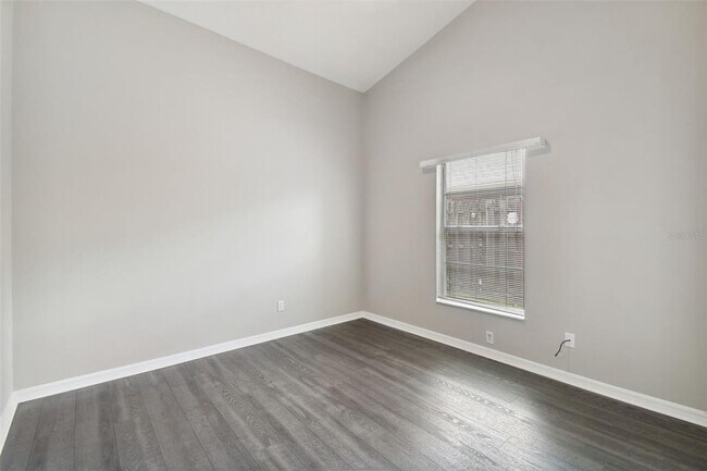 Building Photo - 3034 Ellington Way