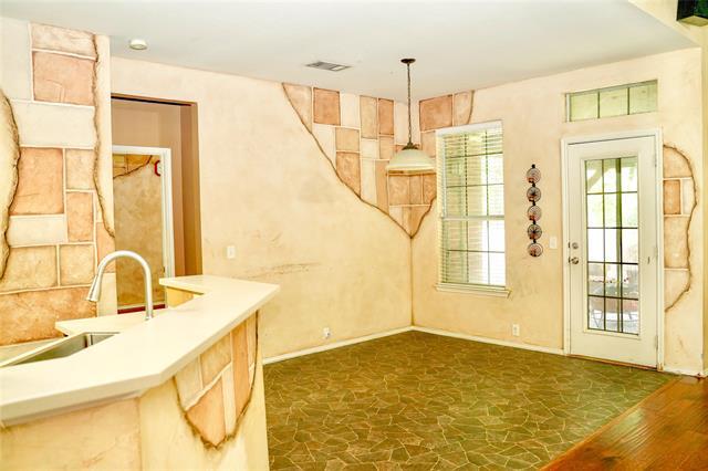 Building Photo - 6018 Blue Oak Dr