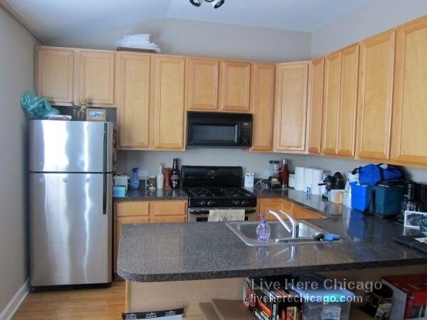 Primary Photo - 4450 N Ashland Ave