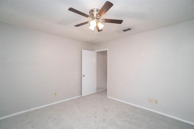 Building Photo - 3301 Aurora St