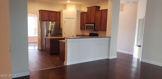 Building Photo - 11212 Belmont Oaks Dr