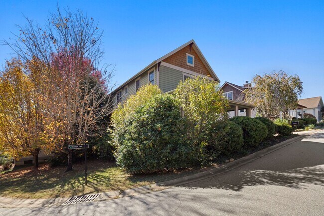 Building Photo - Modern Arts and Crafts Home