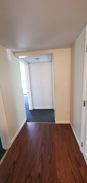 Building Photo - 89 Linden St