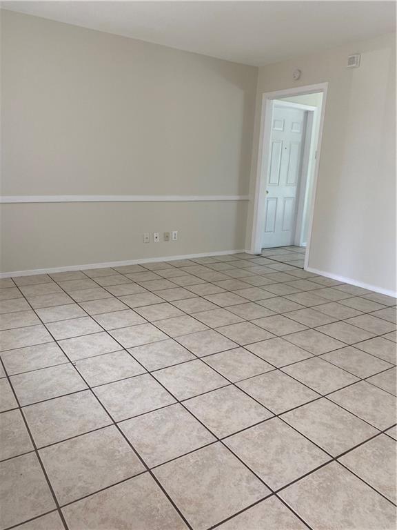 Building Photo - 1616 Glencrest Dr