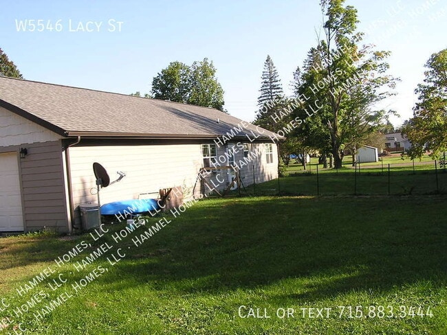 Building Photo - W5546 Lacy St