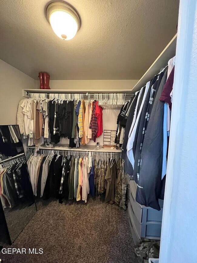 Building Photo - 15120 Method Ave