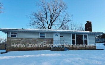 Building Photo - 354 Berry St