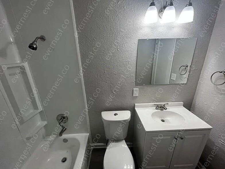 Building Photo - 934 Annabelle Dr