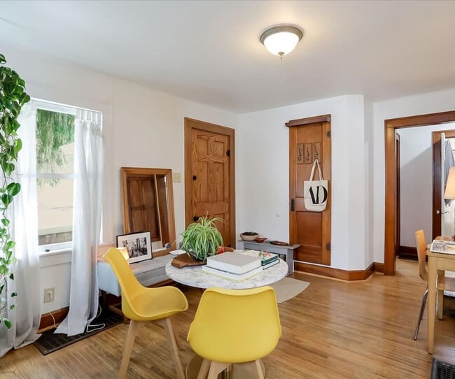 Building Photo - Beautiful New Listing Available August 21, 2026.  Monthly rent $2,100