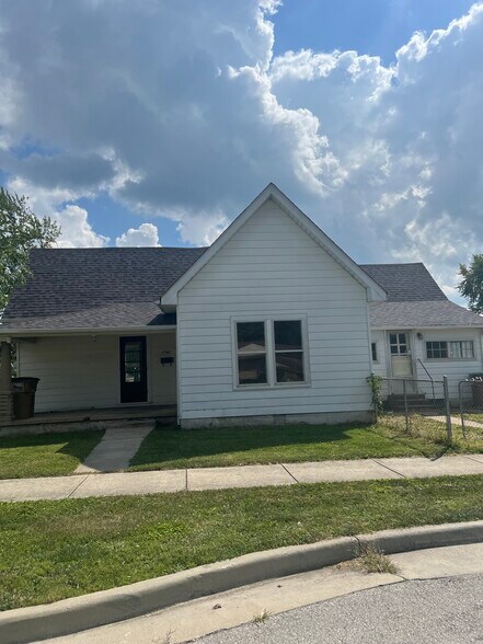 Building Photo - 2741 Indiana Ave