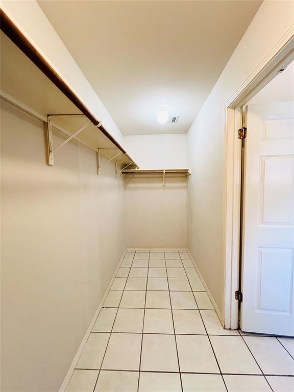Building Photo - 8512 Hillrock Dr