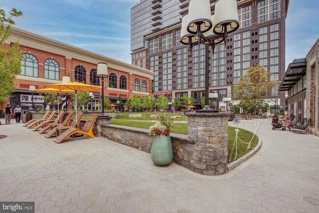 Building Photo - 11801 Rockville Pike