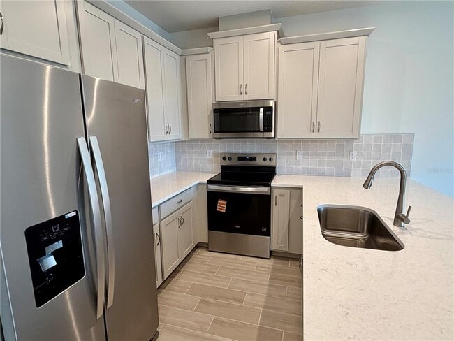 Building Photo - 9976 Red Canoe Aly