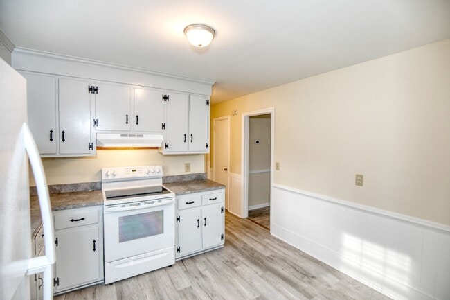 Building Photo - Great Location in Williamsburg!