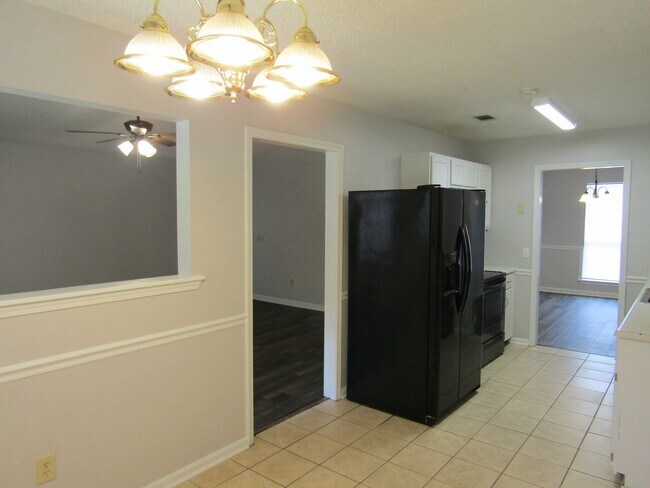 Building Photo - 110 Tempest Ln