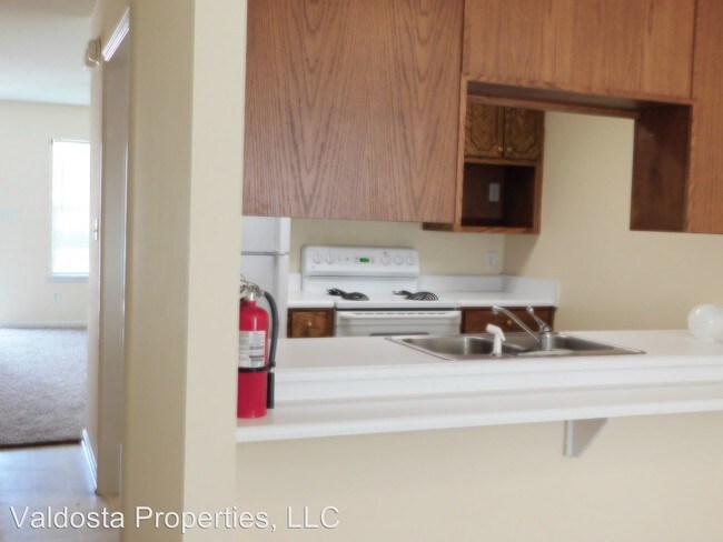 Building Photo - 1533 Woodard St